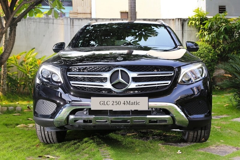 Xe dừng bán chính thức giá xe Mercedes GLC 250 khoảng từ từ 1,989 tỷ