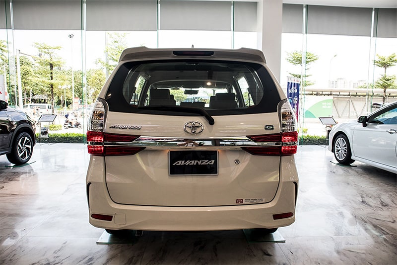 Đánh giá đuôi xe Toyota Avanza 2020