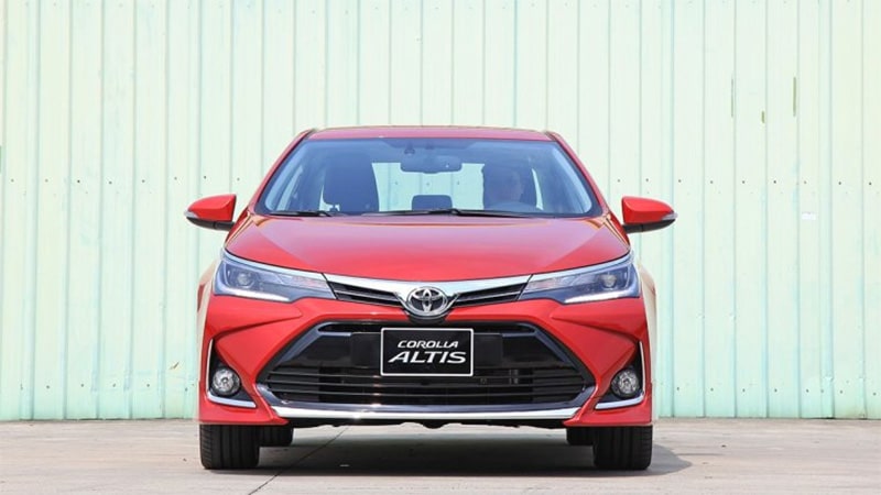 Đánh giá ngoại thất đầu xe Toyota Corolla Altis 2020