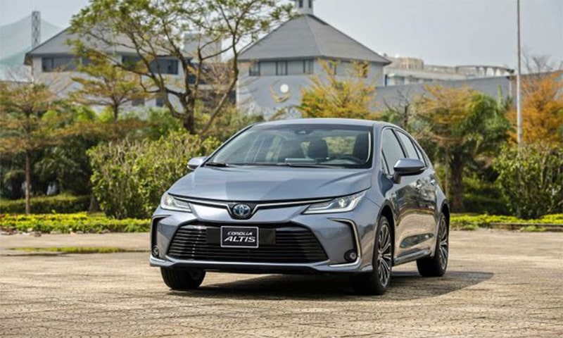 Đánh giá ngoại thất đầu xe Toyota Corolla Altis 2023