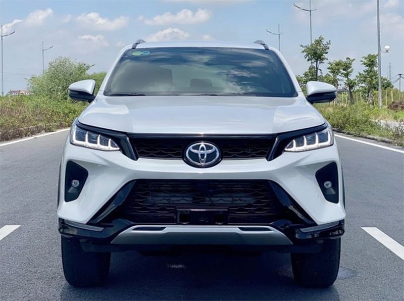Đánh giá ngoại thất đầu xe Toyota Fortuner 2023