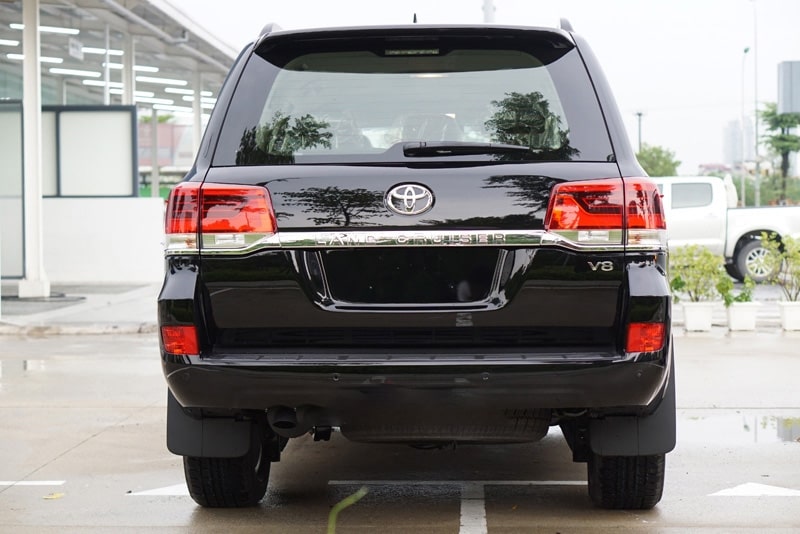 Đánh giá ngoại thất đuôi xe Toyota Land Cruiser 2019
