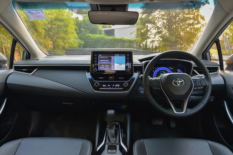 Đánh giá nội thất xe Toyota Corolla Altis 2021