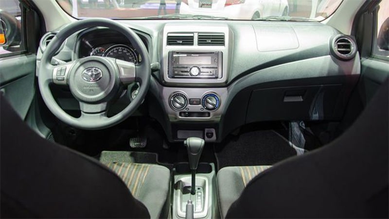 Đánh giá nội thất xe Toyota Wigo 2019