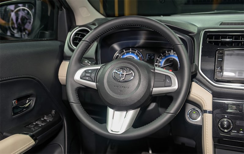 Đánh giá tiện nghi xe Toyota Rush 2018
