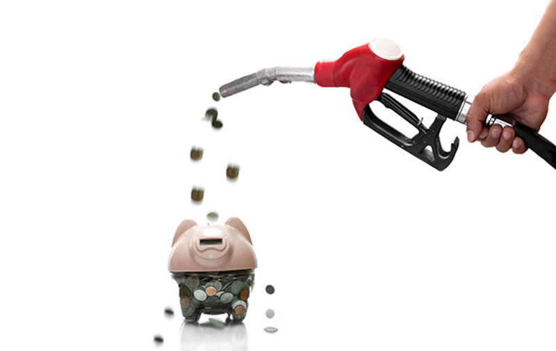 Tiết kiệm xăng là cách hiệu quả khi đi xe ô tô