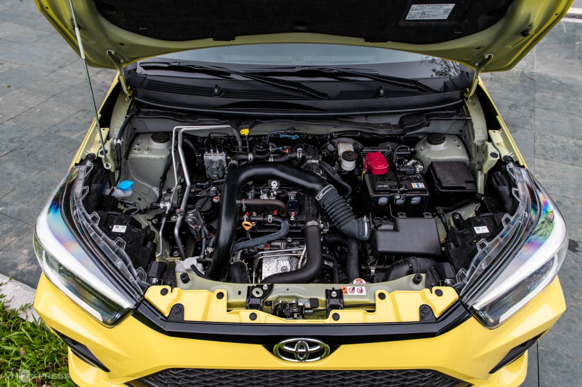 Toyota Raize 2022 được trang bị động cơ tăng áp 1L, với công suất 98 mã lực