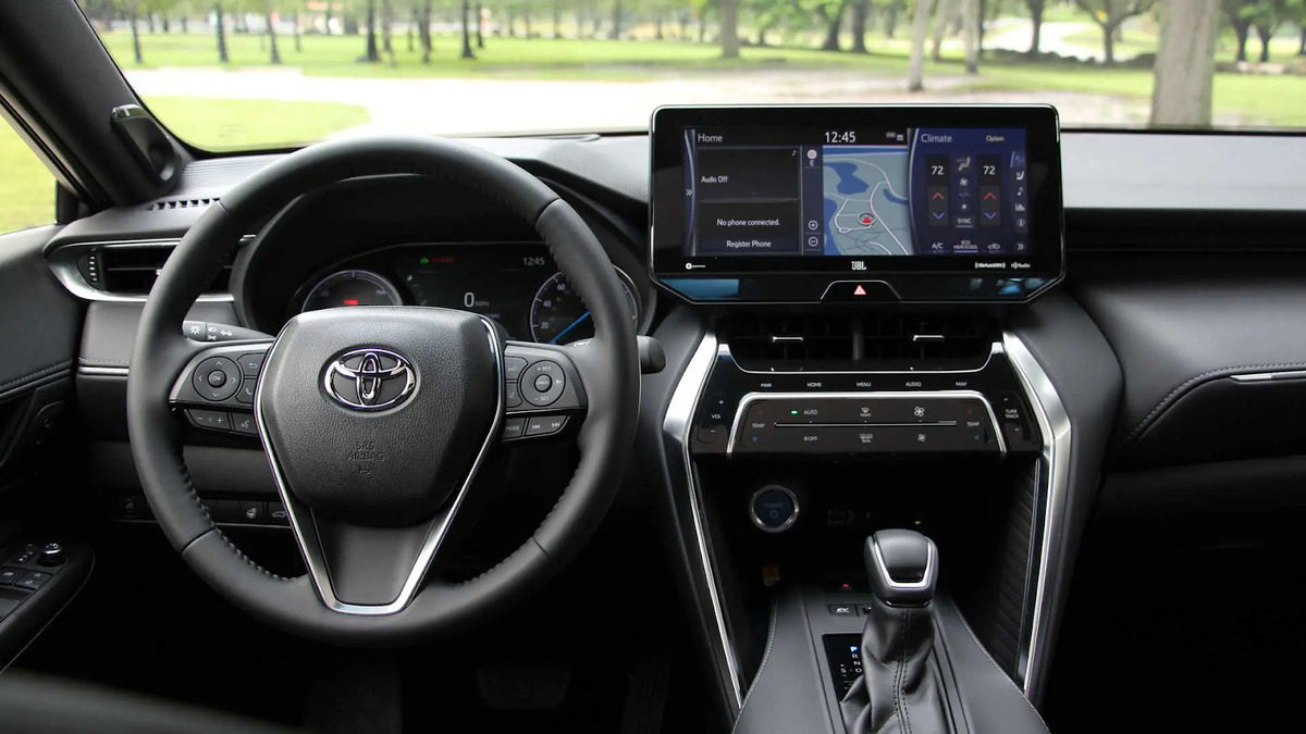 Toyota Venza 2020 được trang bị nhiều tính năng tiện nghi và an toàn
