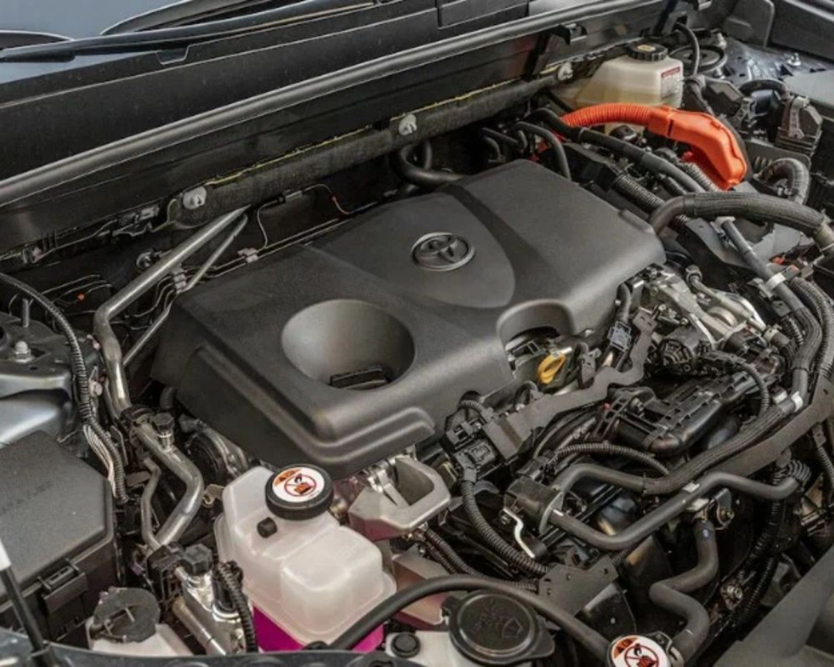 Toyota Venza 2023 sử dụng động cơ xăng Hybrid 2.5L