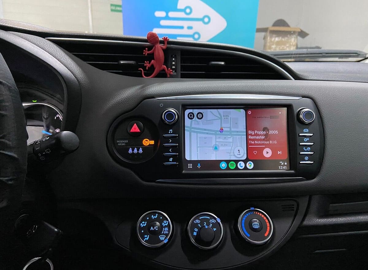 Toyota Yaris 2018 không đi kèm hệ thống âm thanh màn hình 7 inch