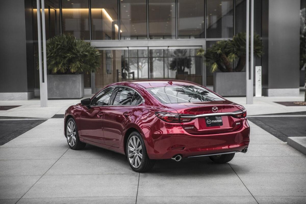Đánh giá xe Mazda 6 2019 về động cơ rất mạnh mẽ