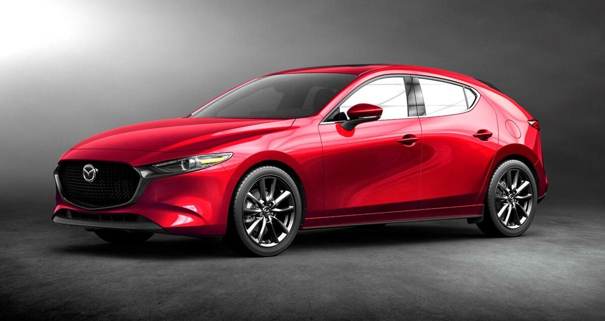 Mazda 3 2019 phiên bản màu Đỏ (Soul Red Crystal) thời trang