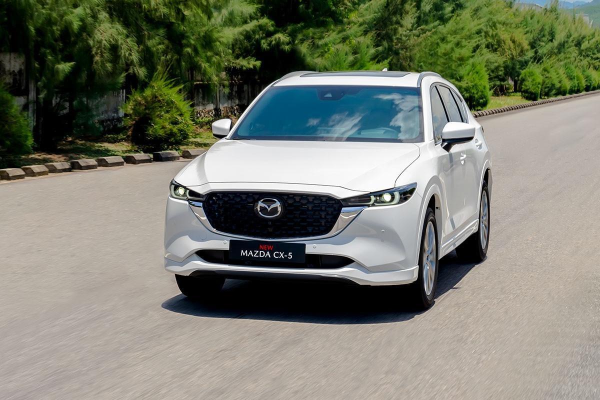 Mazda CX-5 2023 sở hữu rất nhiều công nghệ giúp lái xe an toàn