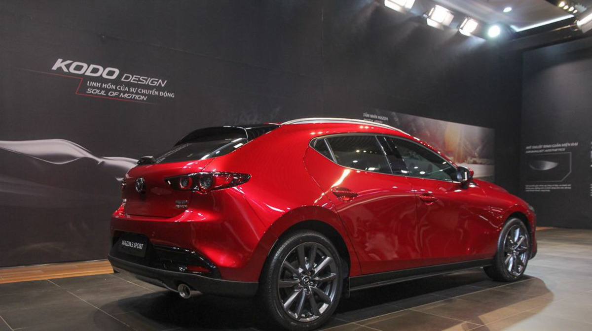 Thiết kế Mazda 3 2020 phần đuôi và hông xe