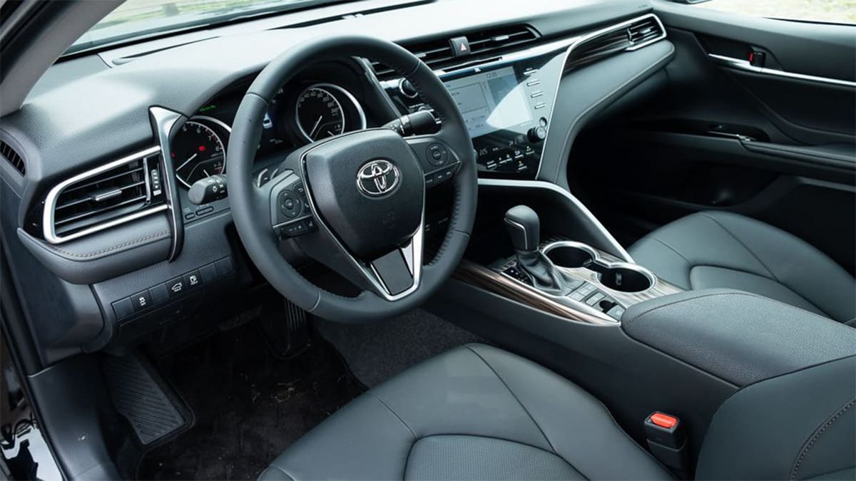 Thiết kế nội thất Toyota Camry 2019