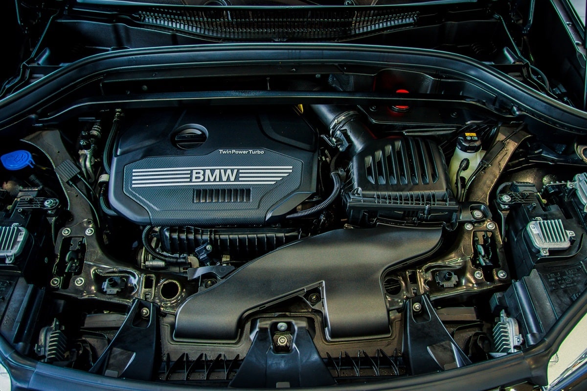BMW X1 lắp đặt khối động cơ xăng TwinPower Turbo I3 1.5L tăng áp