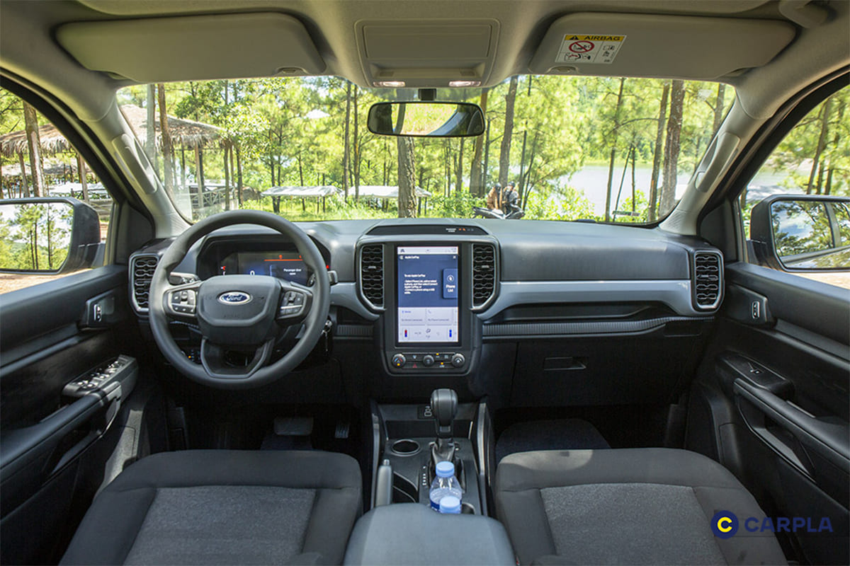 Đánh giá nội thất xe Ford Ranger 2022