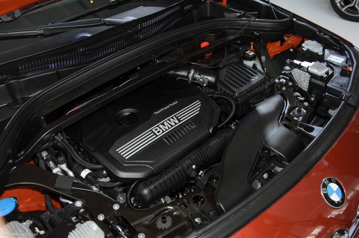 Động cơ I4 2.0L TwinPower Turbo của BMW X2 sDrive20i