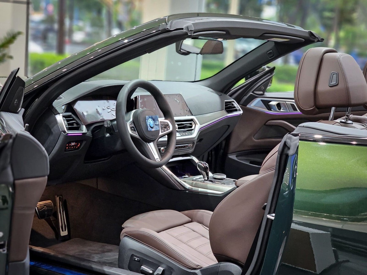 Khu vực lái của BMW 4 Series rộng rãi hơn so với phiên bản trước