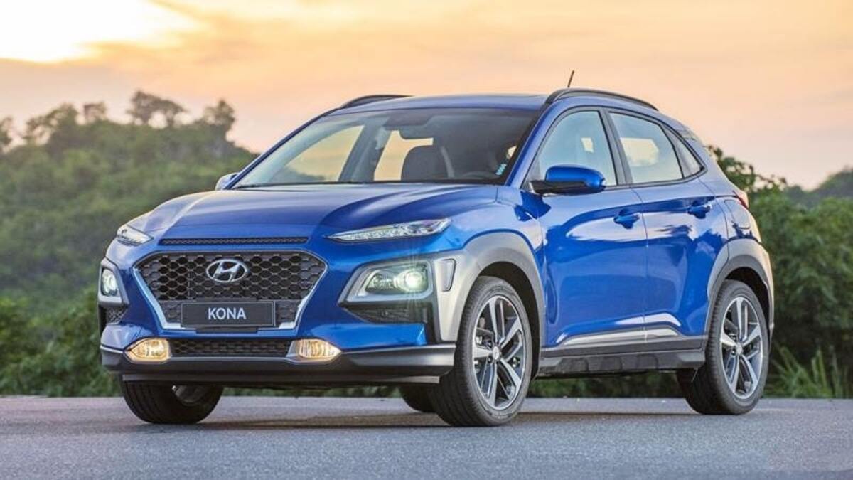 Hyundai Kona 1.6 Turbo 2020 có trang bị nội thất chiếm ưu thế hơn Kia Seltos Premium 2020