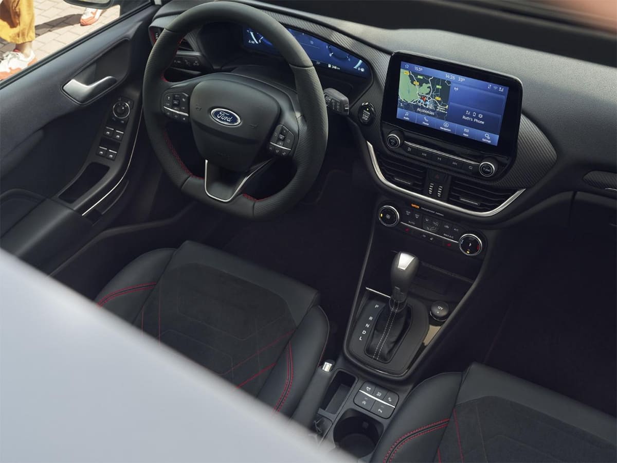 Nội thất xe Ford Fiesta 2021 trẻ trung, hiện đại và thoải mái