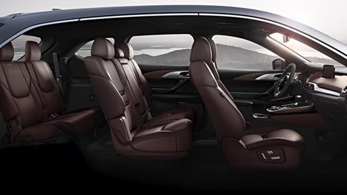 Nội thất xe Mazda CX-9 2019 sử dụng chất liệu cao cấp cho toàn bộ ghế ngồi