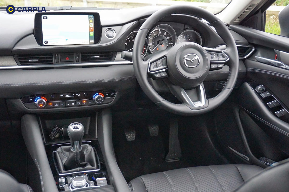Mazda 6 2022 được trang bị hệ thống giải trí tiêu chuẩn đáp ứng mọi nhu cầu
