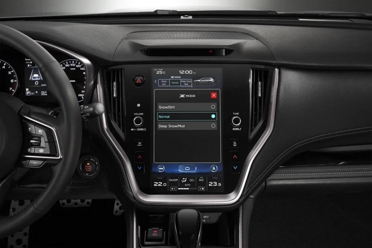 Vô lăng của Subaru Outback tích hợp các nút điều khiển chức năng