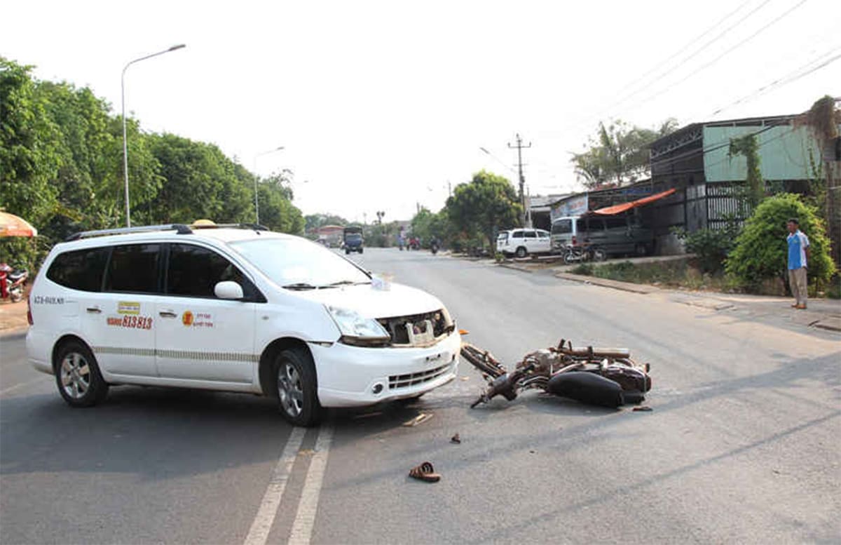 Bảo hiểm xe taxi 8 chỗ TNDS