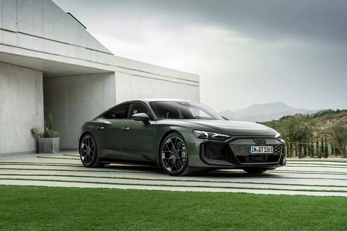 Audi e-tron GT 2025 có ngôn ngữ thiết kế DNA hiện đại với kiểu dáng thể thao mạnh mẽ