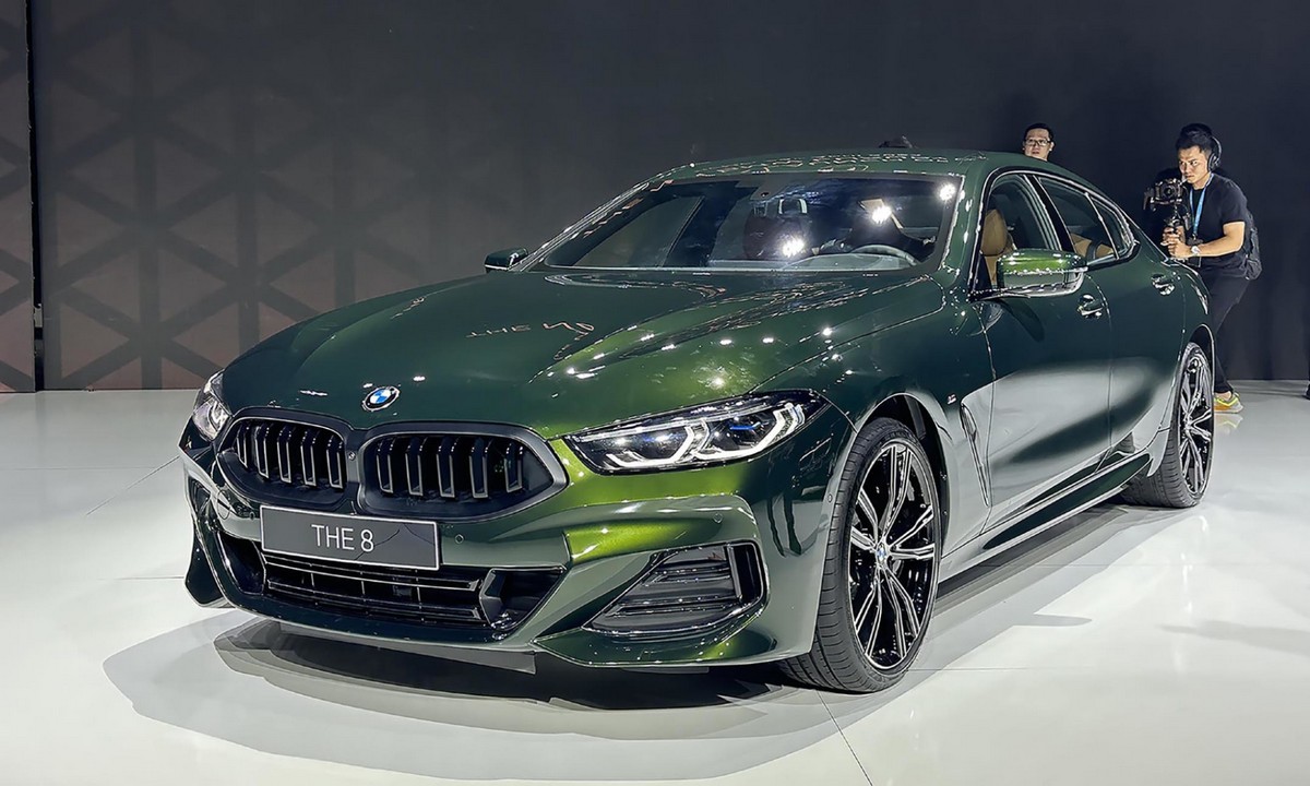 BMW 8 Series giá bán niêm yết khoảng 6.899.000.000 VNĐ