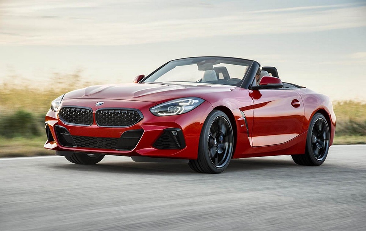 BMW Z4 Roadster có giá bán khoảng 3.139.000.000 VNĐ