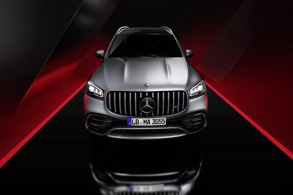 Đầu xe Mercedes GLS nổi bật với biểu tượng logo ngôi sao 3 cánh