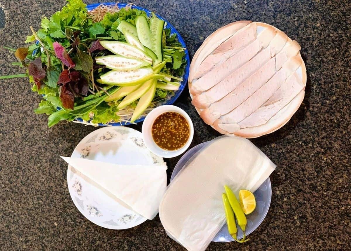 Bánh tráng cuốn thịt heo