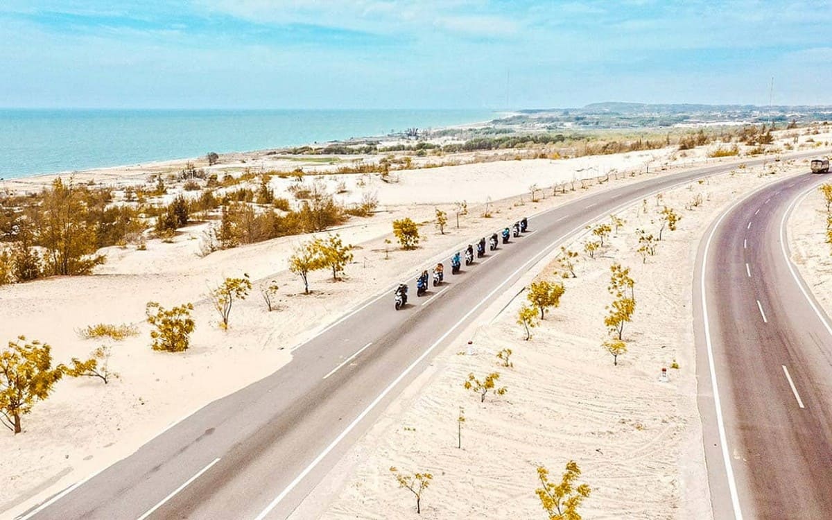 Khám phá du lịch Mũi Né: Thiên đường biển cả và trải nghiệm độc đáo Bàu Trắng