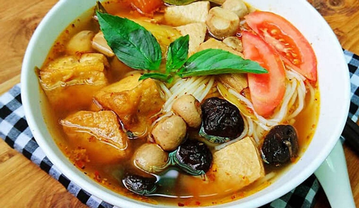 Khám phá Chùa Bái Đính: Điểm đến linh thiêng không thể bỏ lỡ ở Ninh Bình Bún chay