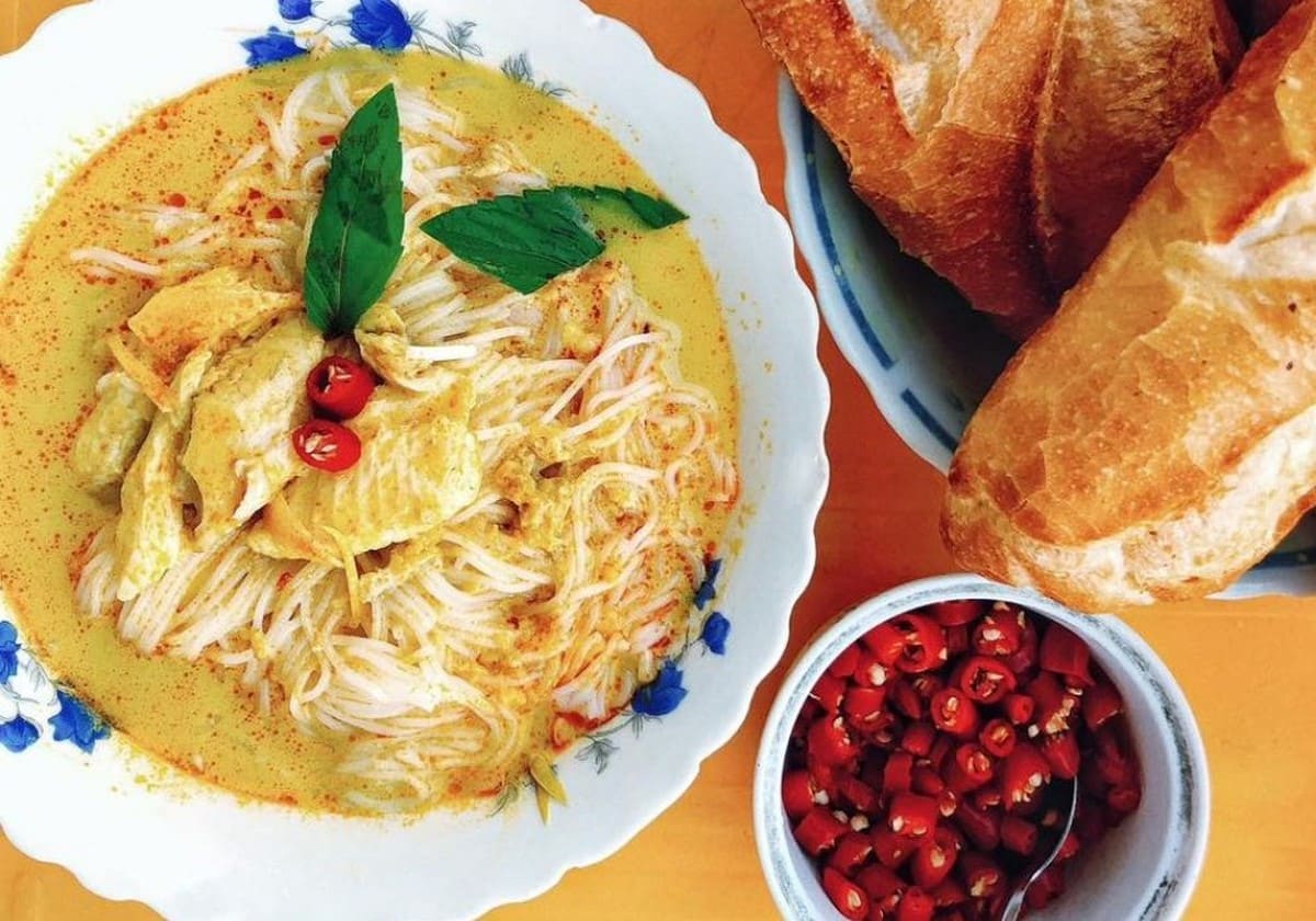 Cẩm Nang Du Lịch Kiên Giang Từ A-Z & Chuẩn Bị Hành Trang Với Phụ Kiện Tại Carpla Bún nước kèn