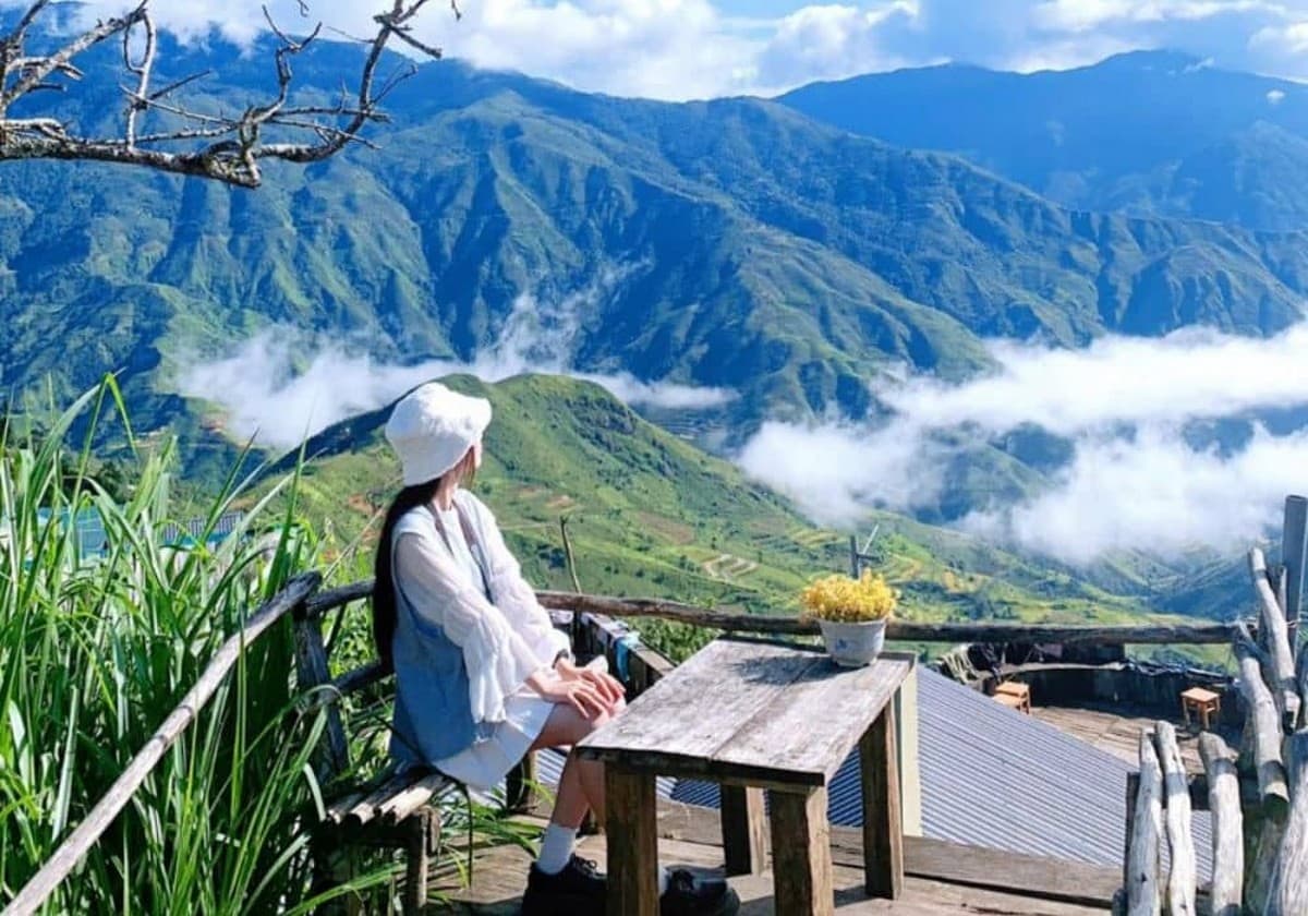 Du lịch Tà Xùa: Khám phá vùng núi Tây Bắc hùng vĩ với xe ô tô từ Carpla Các địa điểm nổi tiếng tại Tà Xùa