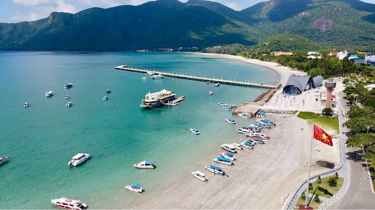 Du lịch Côn Đảo: Khám phá vẻ đẹp hoang sơ và lên kế hoạch với Carpla Các điểm tham quan tại Côn Đảo có giá vé hợp lý