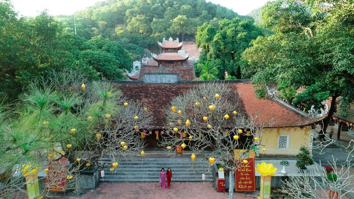 Trọn bộ kinh nghiệm du lịch Hải Dương: Điểm đến lý tưởng cho cuối tuần Chùa Côn Sơn