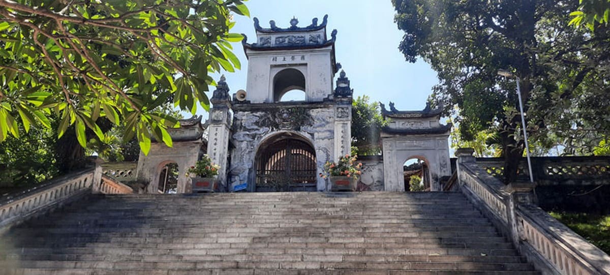 Đền Cuông Đền Cuông