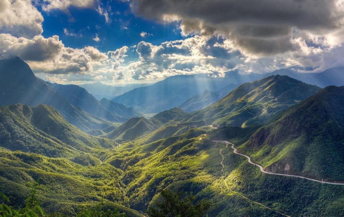 Du Lịch Lào Cai: Bật Mí Lịch Trình, Ăn Chơi, Lưu Trú & Phụ Kiện Tiện Lợi Từ Carpla Đèo Ô Quy Hồ