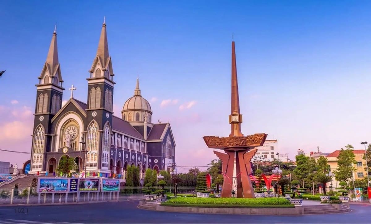 Bật Mí Lịch Trình, Ăn Chơi, Lưu Trú & Phụ Kiện Tiện Lợi Khi Du Lịch Bình Dương Từ Carpla Du lịch Bình Dương