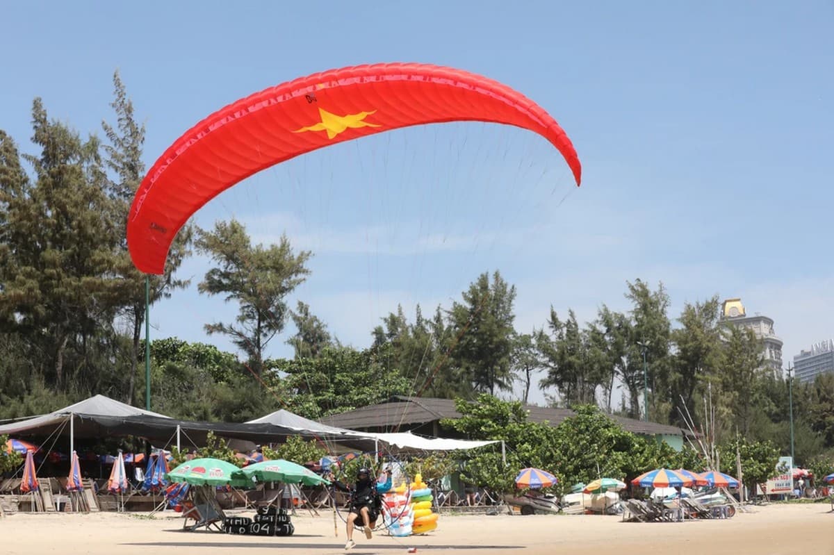 Du lịch Vũng Tàu: Khám phá thành phố biển với sự hỗ trợ từ Carpla Dù lượn