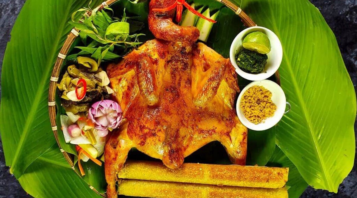 Gà nướng cơm lam Gà nướng cơm lam
