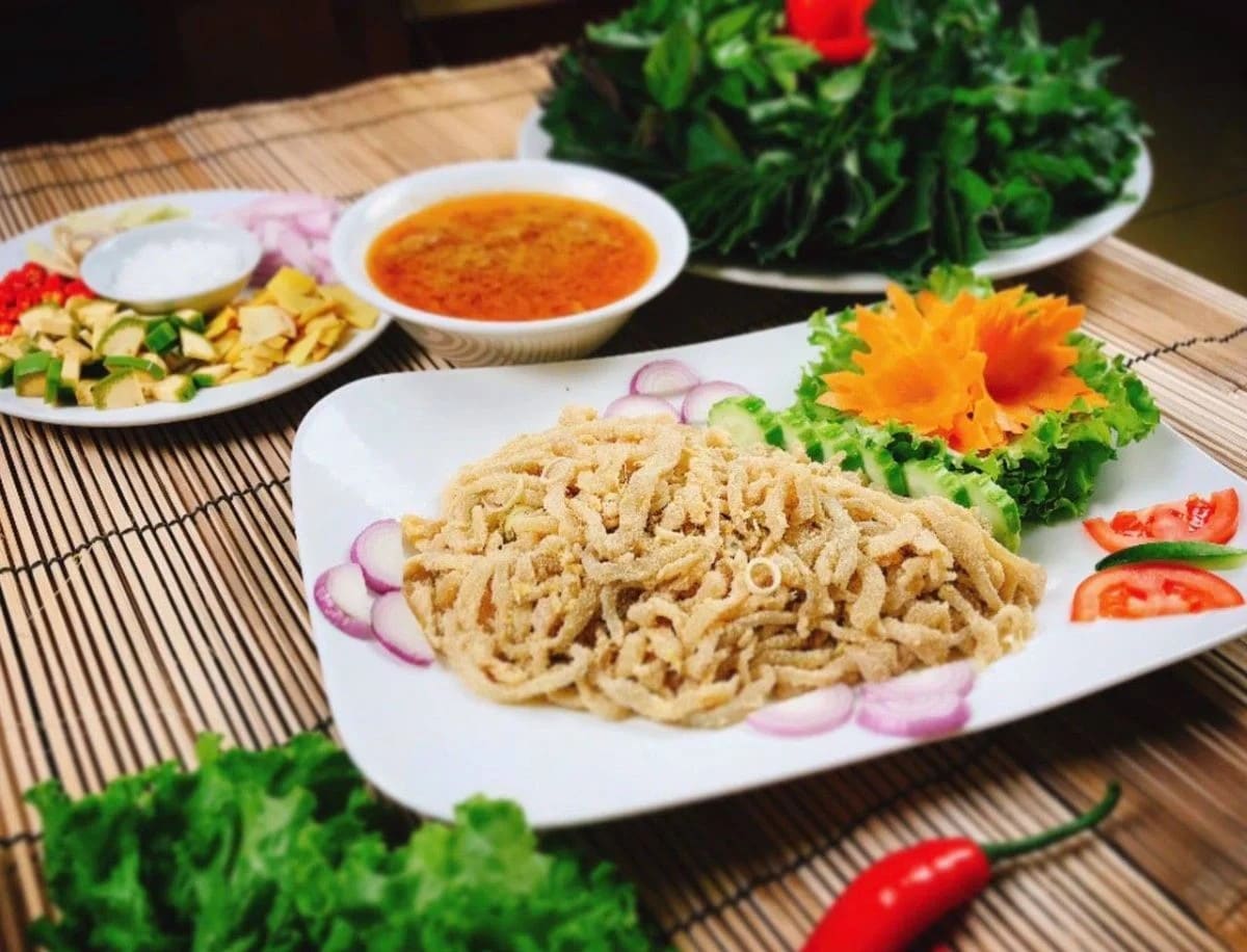 Du lịch vườn Quốc Gia Cúc Phương: Trải nghiệm xanh mượt cùng Carpla Gỏi cá nhệch