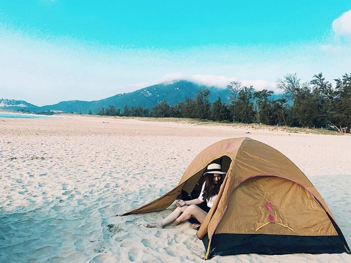 Cẩm Nang Du Lịch Quảng Ninh Từ A-Z & Chuẩn Bị Hành Trang Với Carpla Gợi ý những phụ kiện cần thiết khi đi cắm trại tại Quảng Ninh