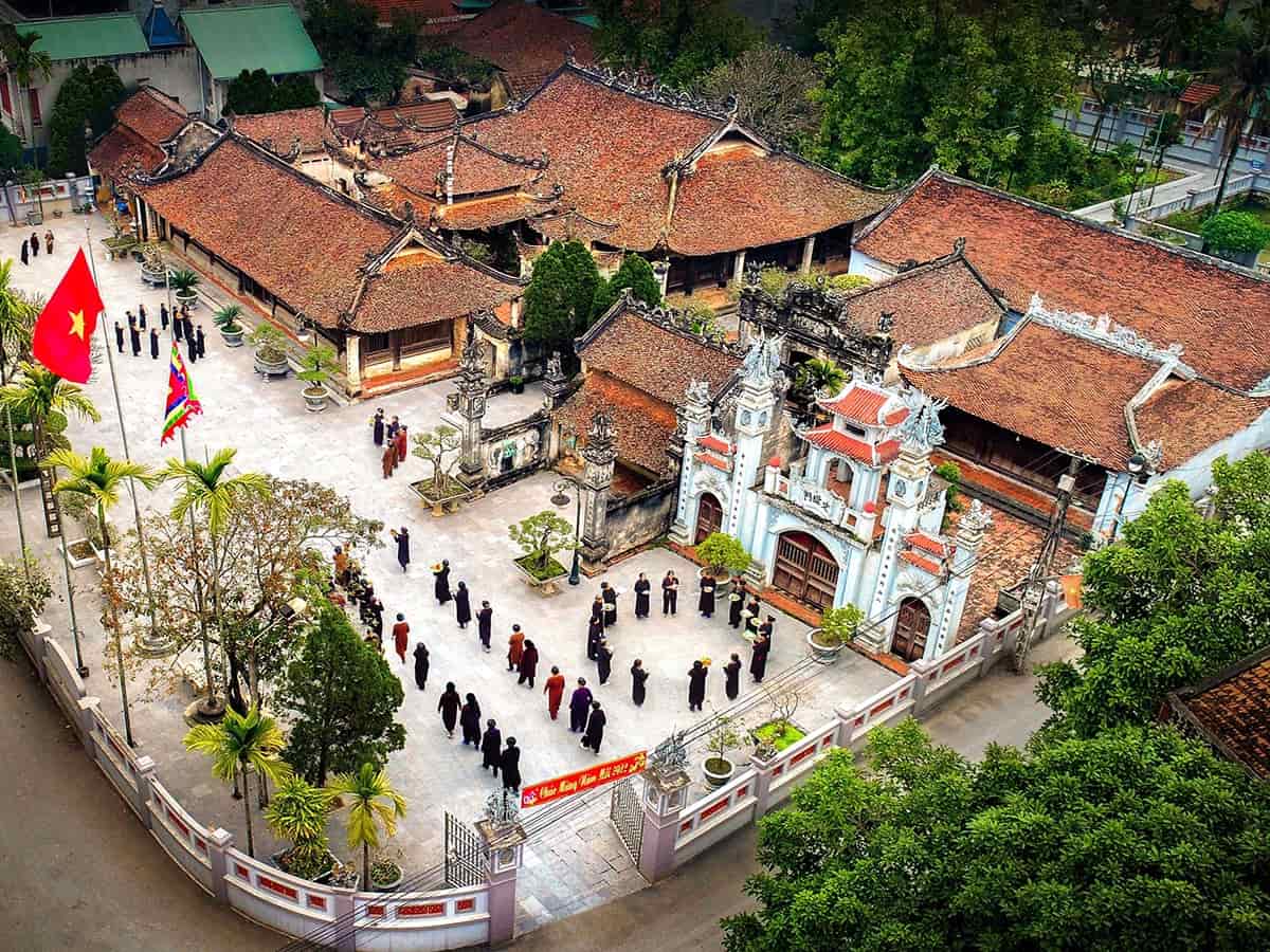 Du lịch Đền Hùng có gì hấp dẫn? Cẩm nang chi tiết cho người mới Làng cổ Hùng Lô
