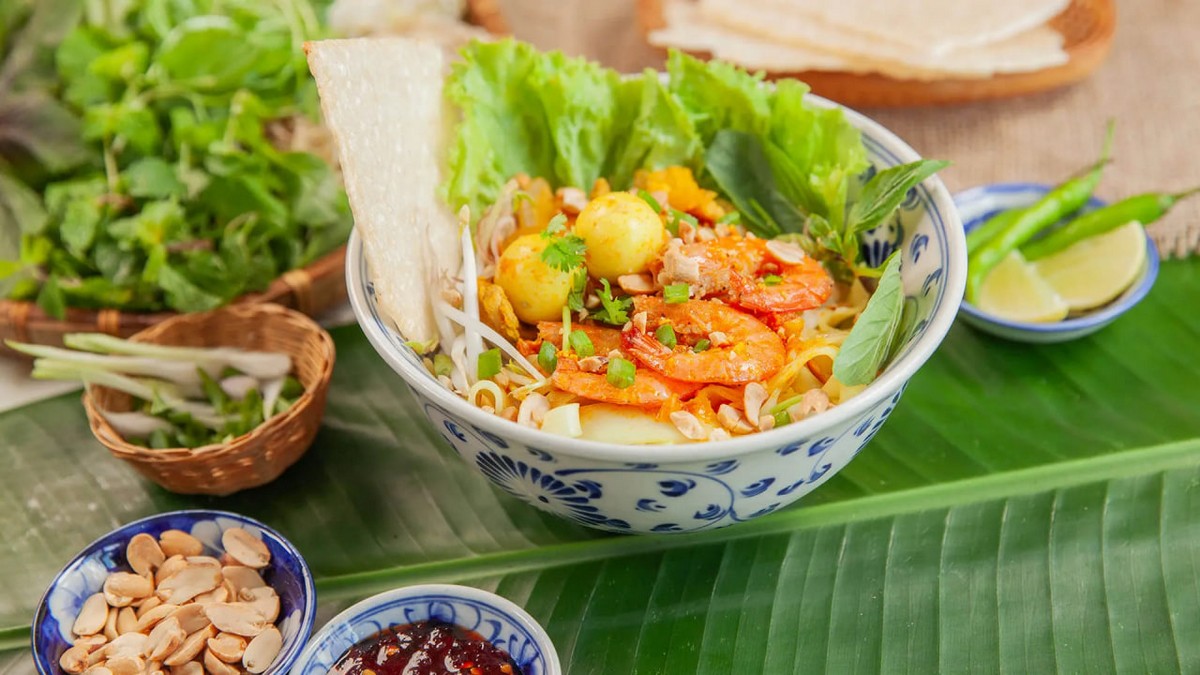 Du lịch Hội An: Khám phá phố cổ lãng mạn cùng Carpla Mì Quảng