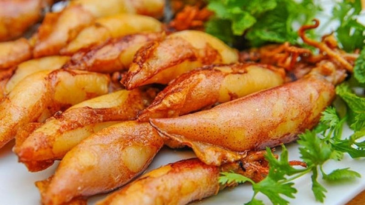 Cẩm nang du lịch Vịnh Lan Hạ từ A đến Z Mực trứng chiên